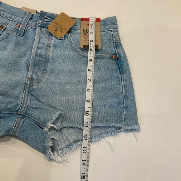 NWT Levi's High Rise Button Fly Jean Shorts Size 26 - Picture 9 of 11